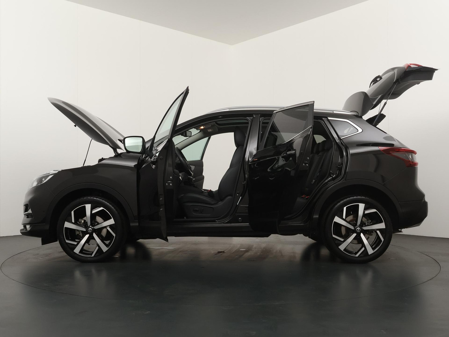 Nissan Nissan