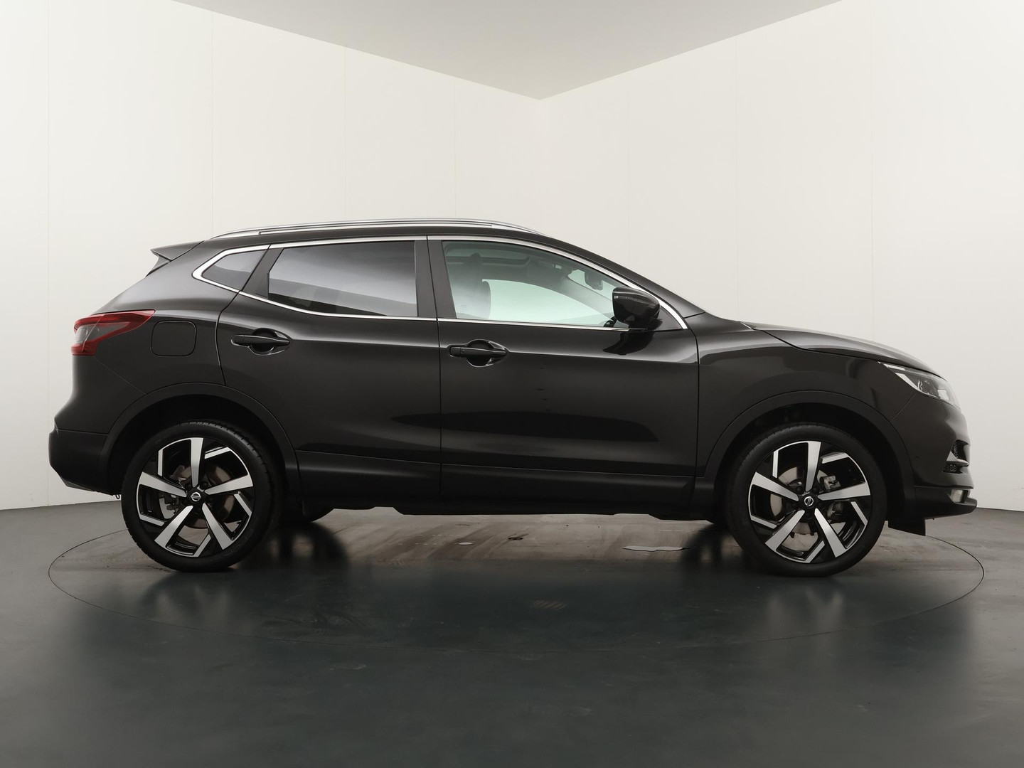 Nissan Nissan