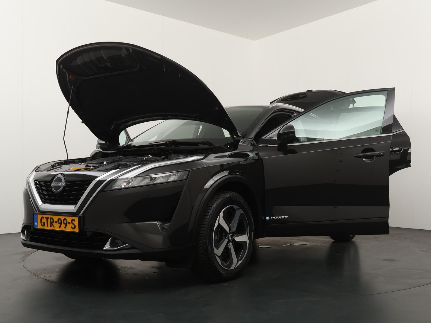 Nissan Nissan