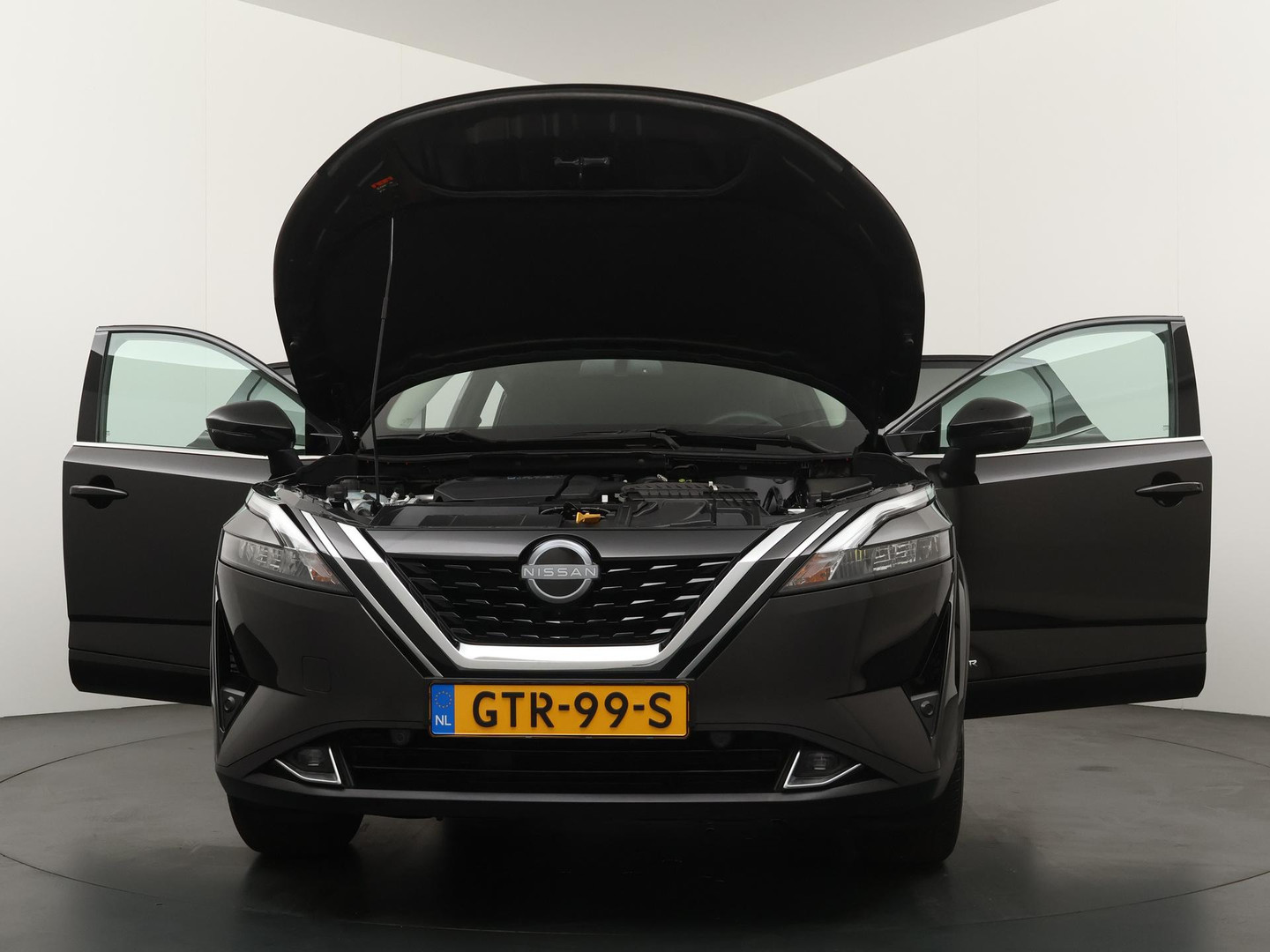 Nissan Nissan
