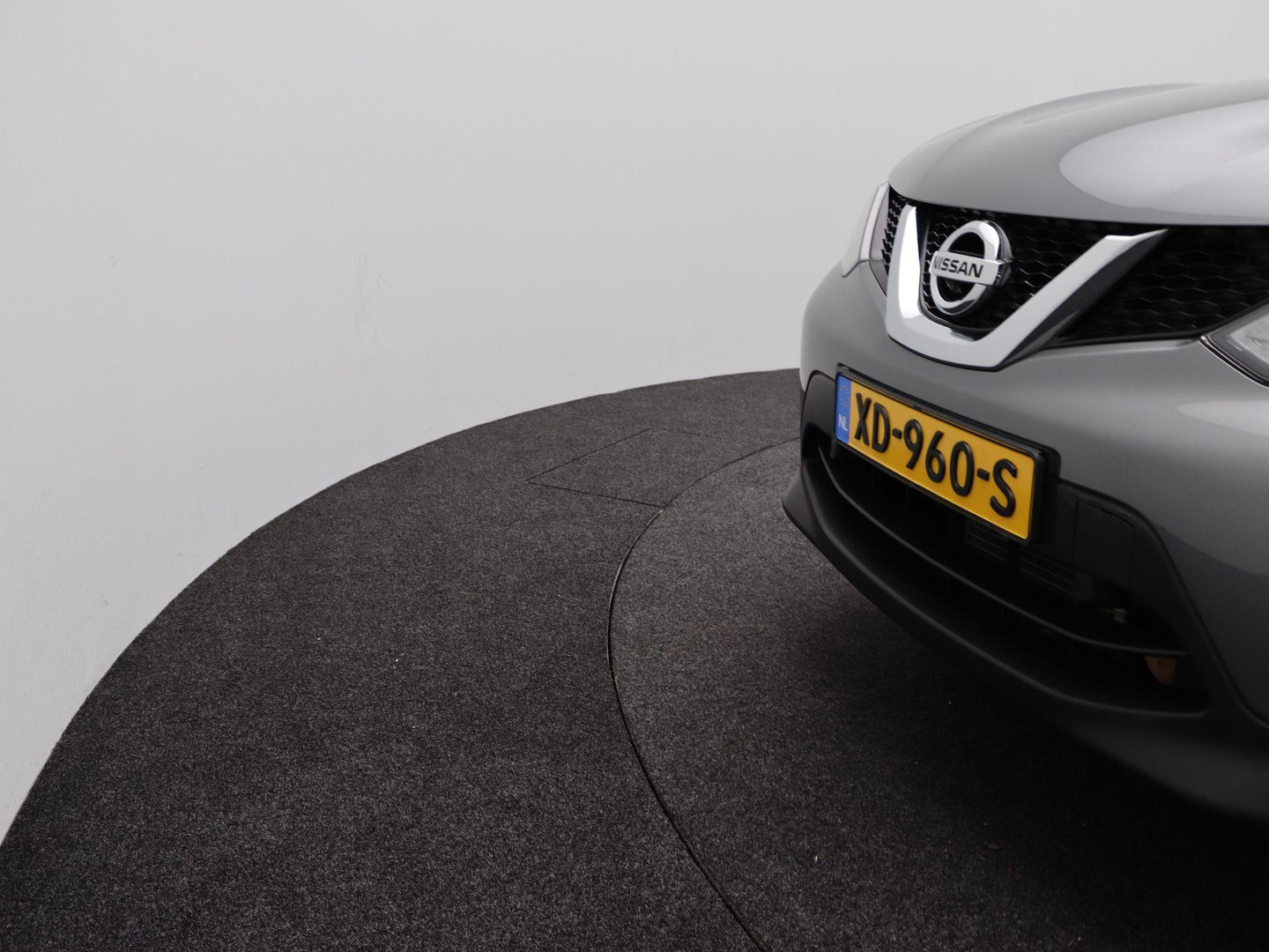 Nissan Nissan