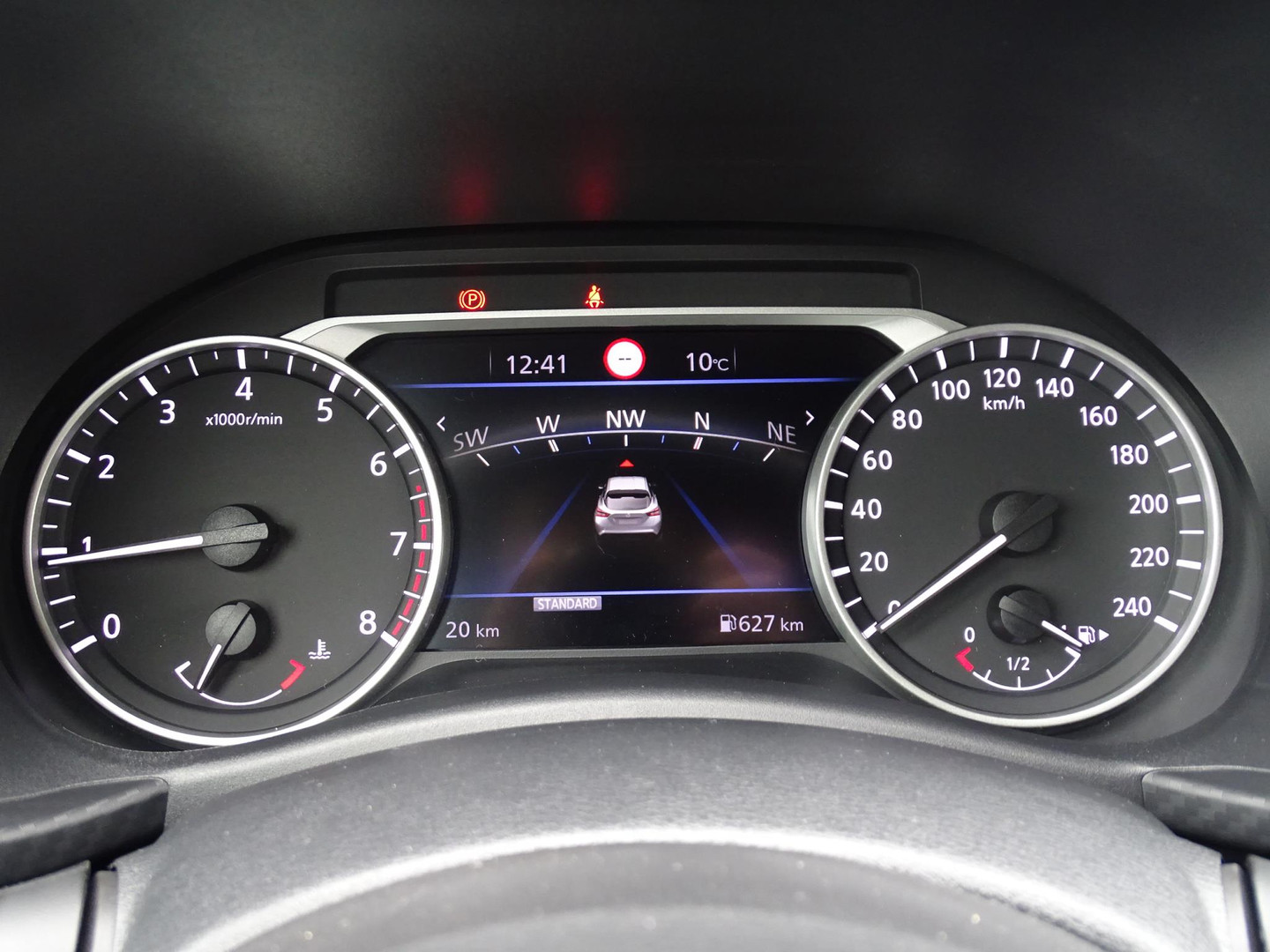 Nissan Nissan
