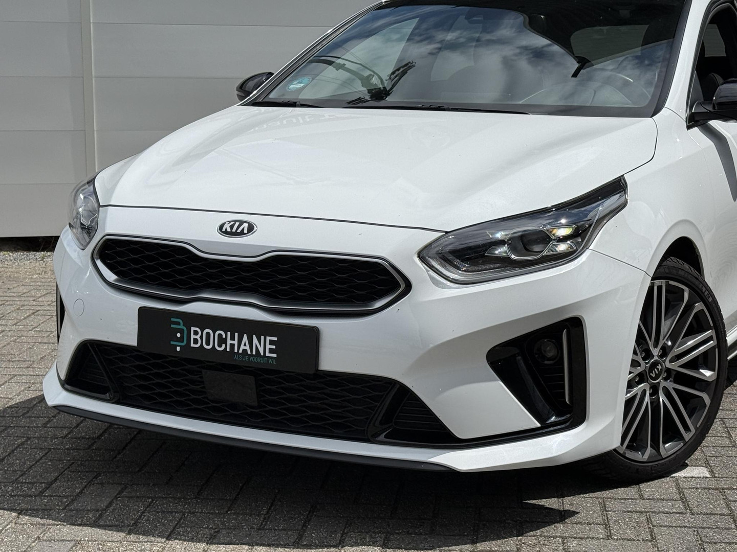 Kia
