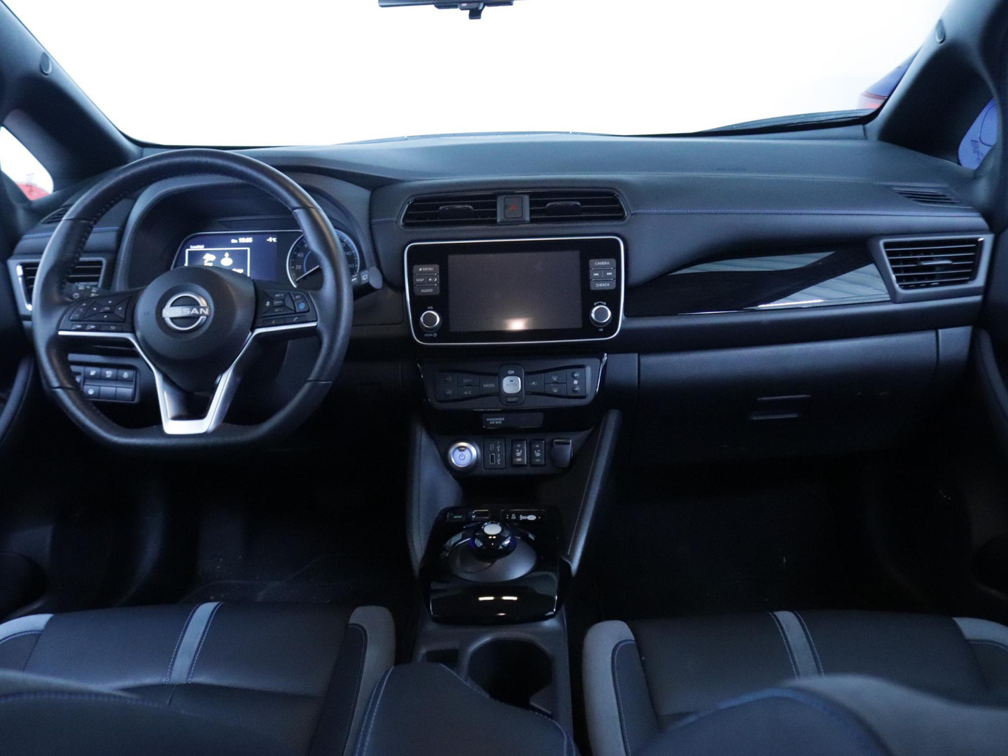 Nissan Nissan