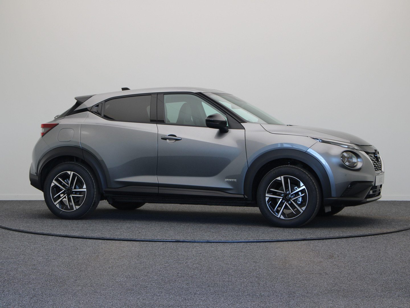 Nissan Nissan