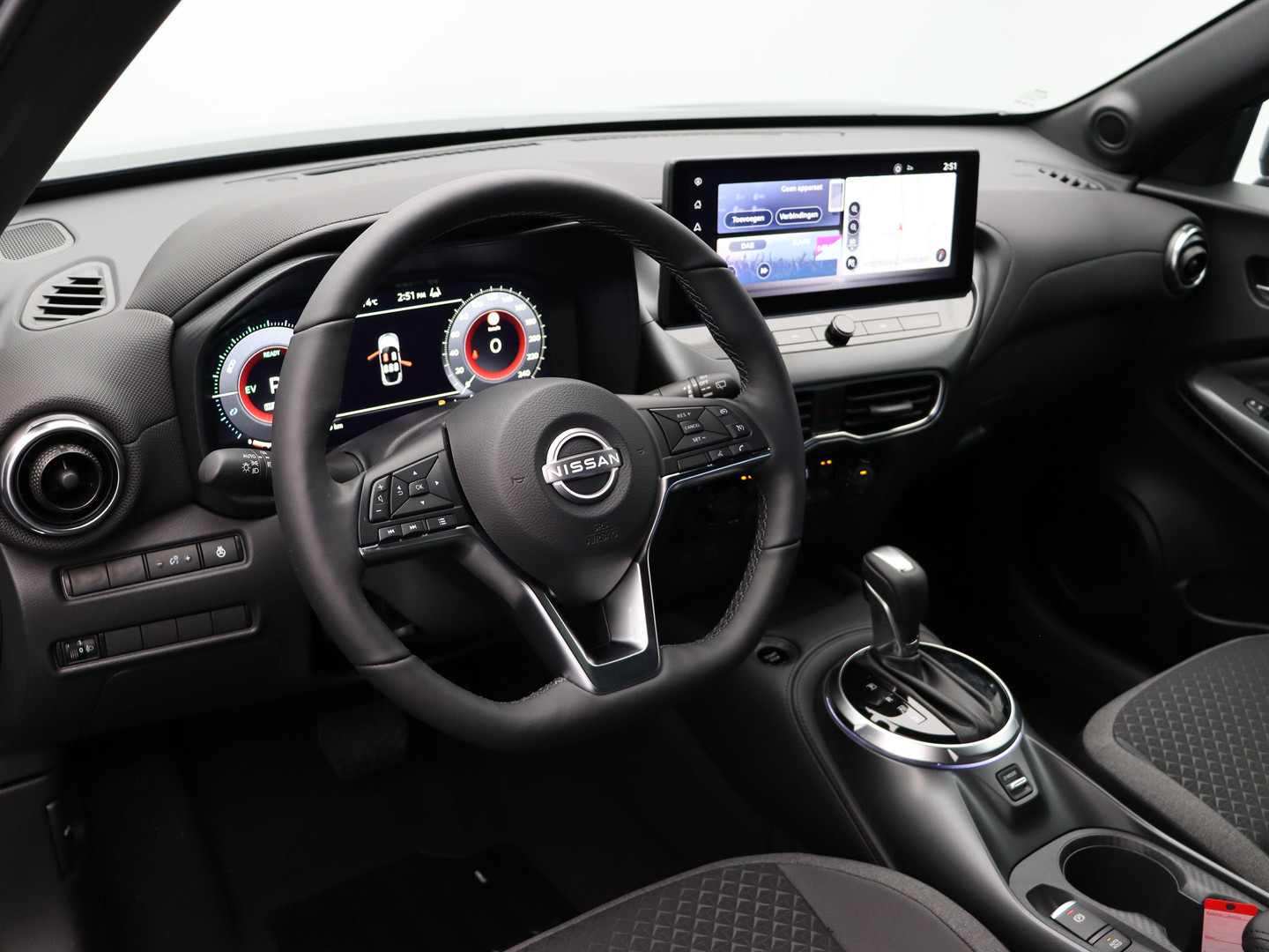 Nissan Nissan