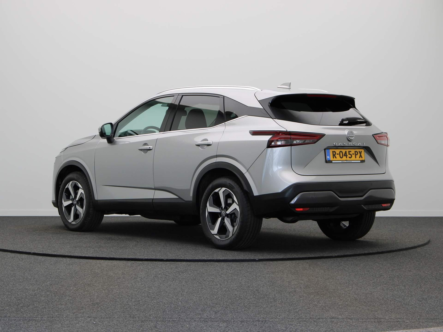 Nissan Nissan