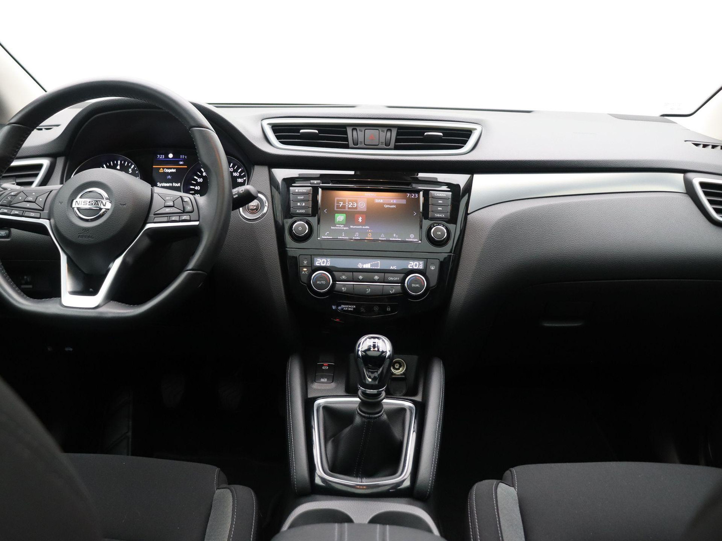 Nissan Nissan
