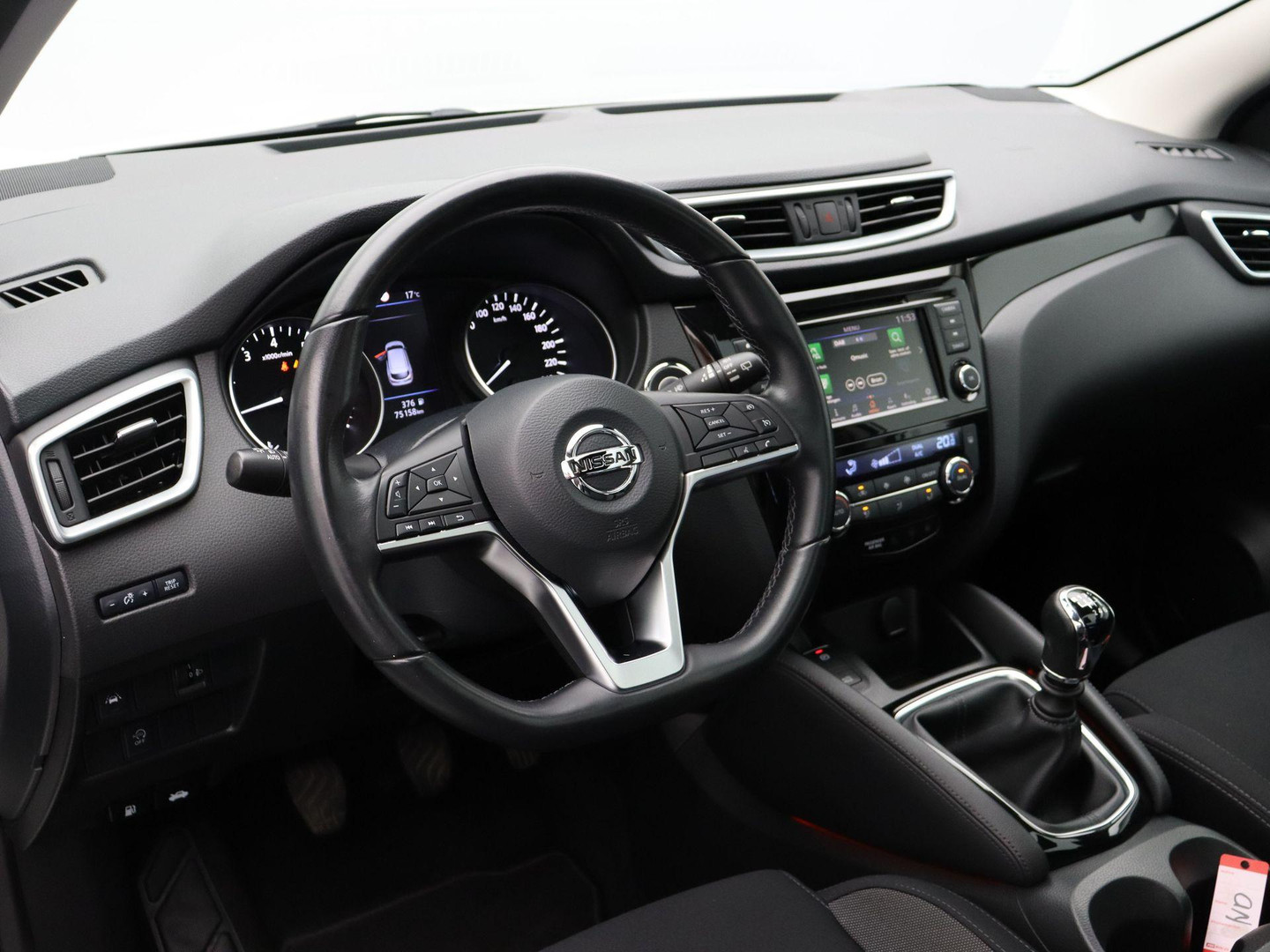 Nissan Nissan