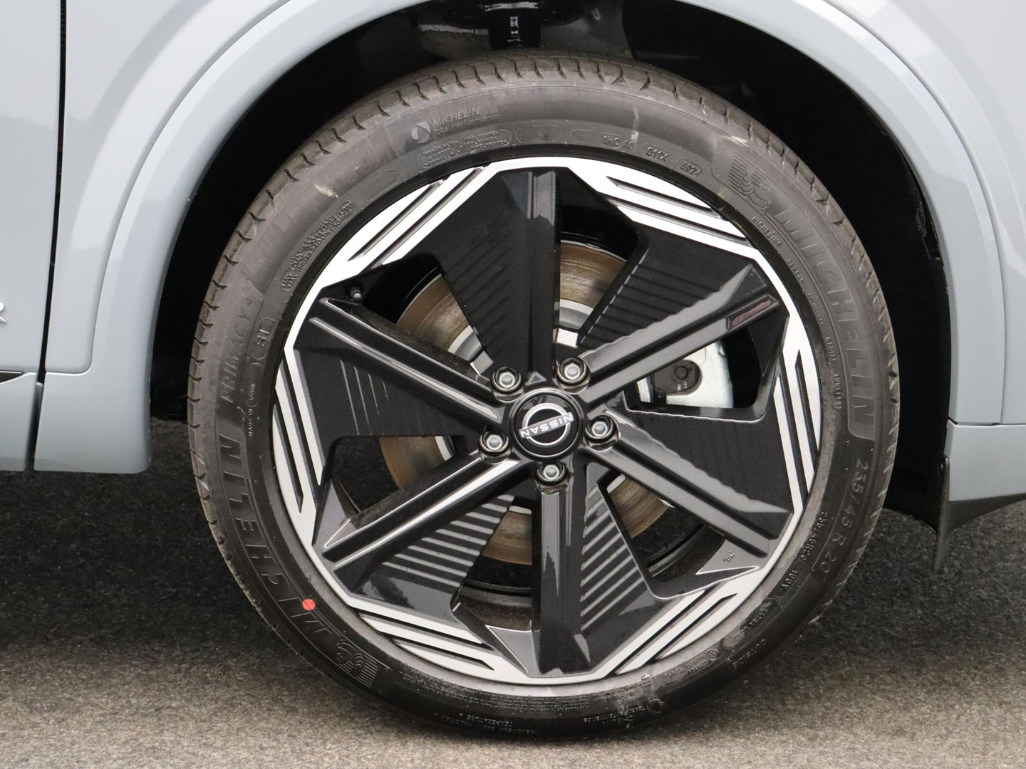 Nissan Nissan