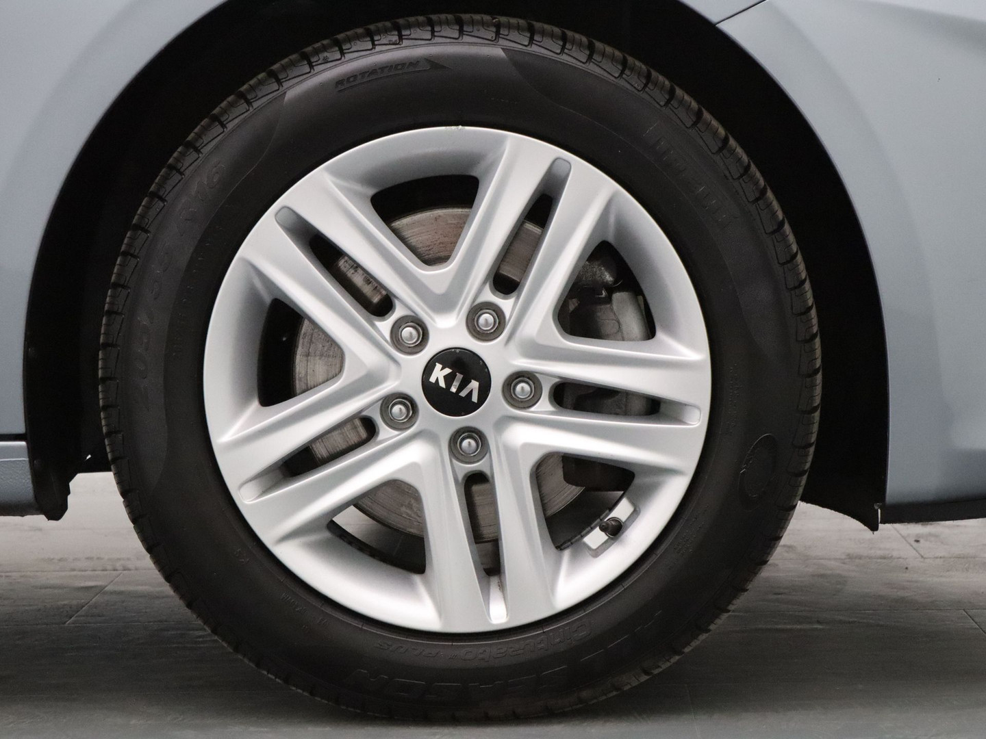 Kia