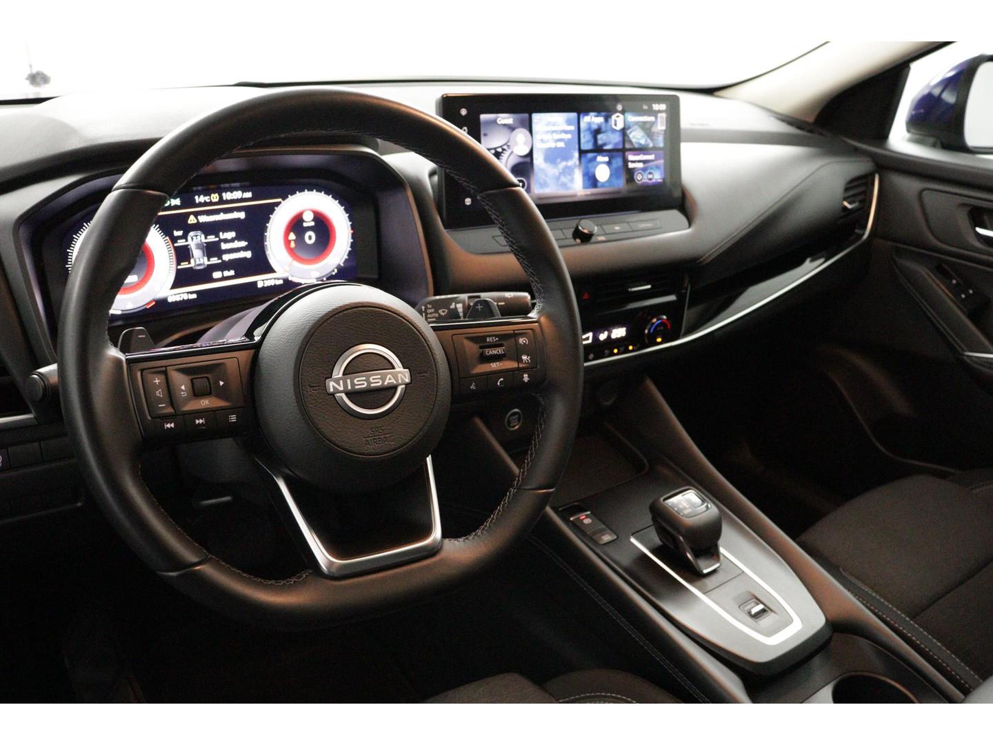 Nissan Nissan