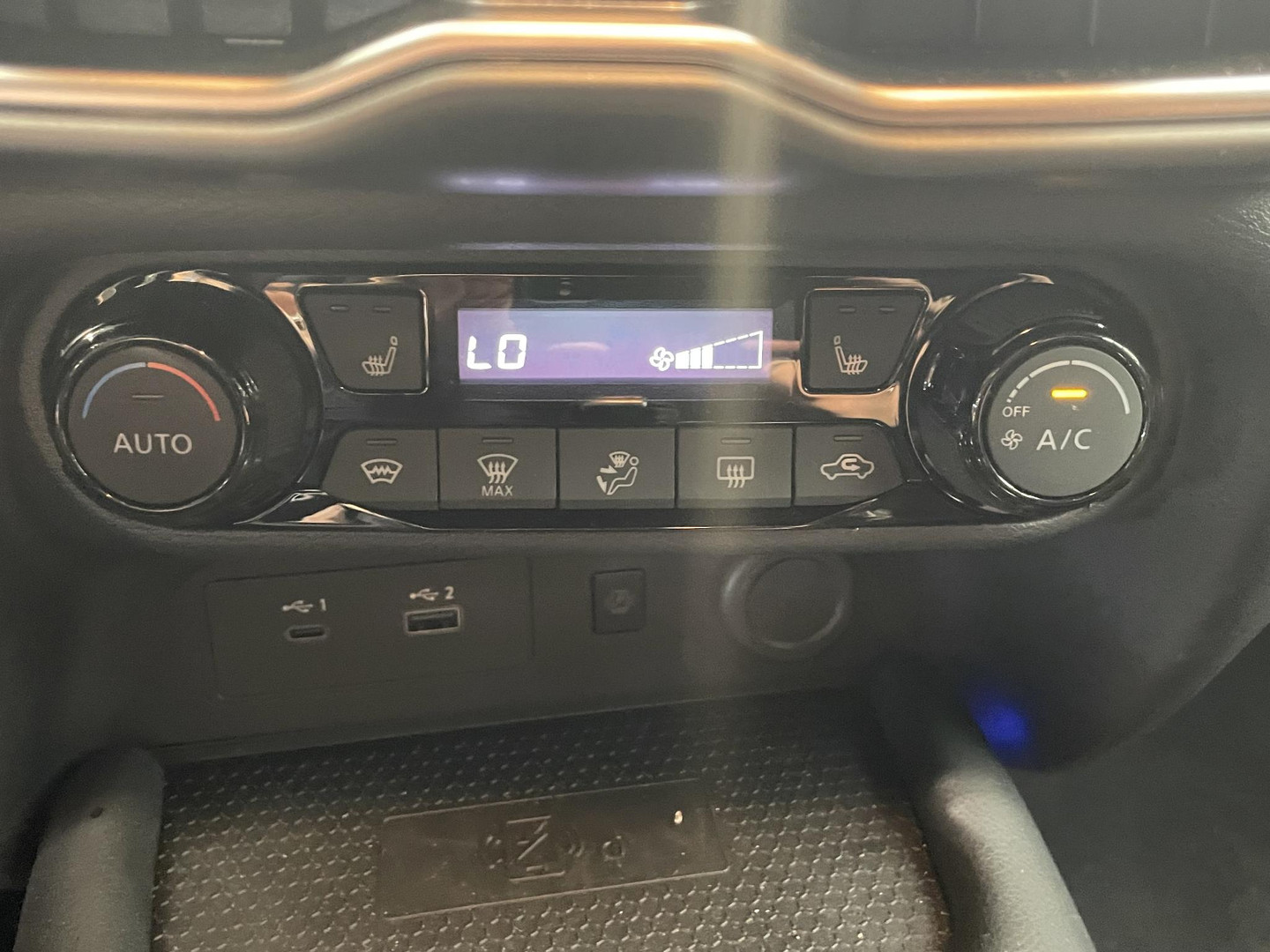 Nissan Nissan