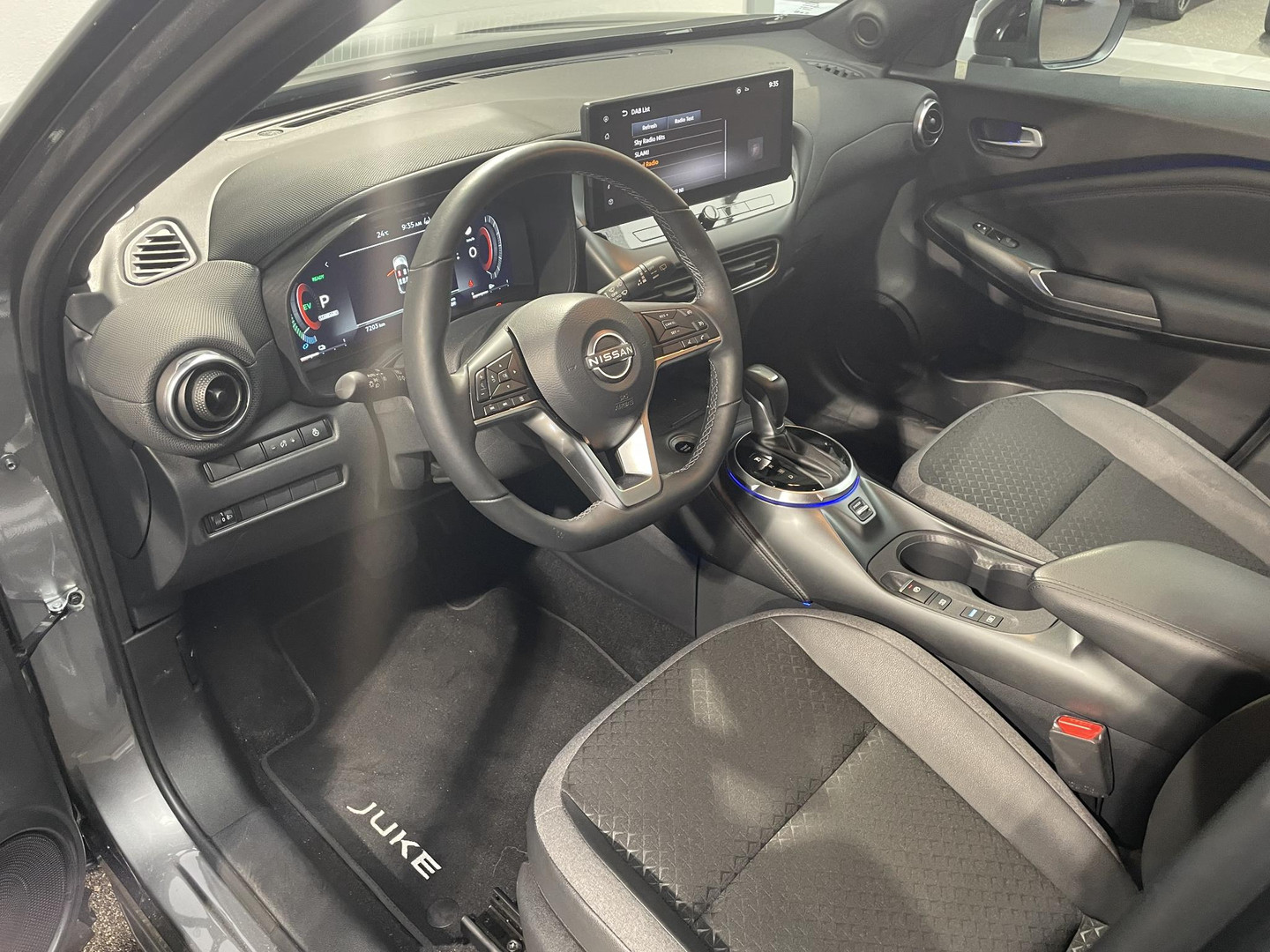 Nissan Nissan