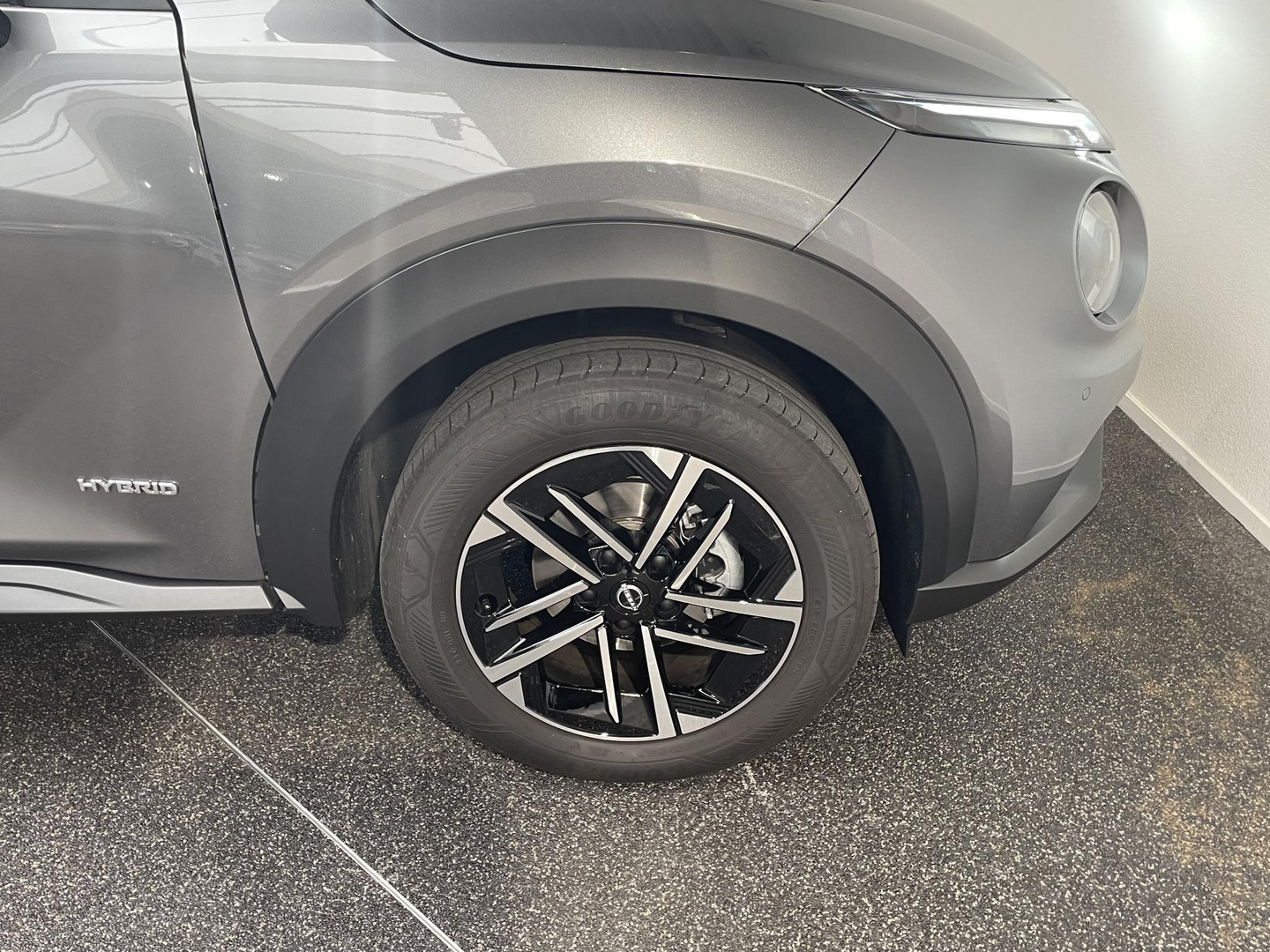 Nissan Nissan
