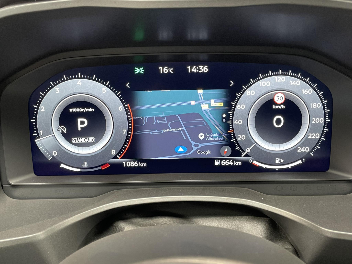 Nissan Nissan