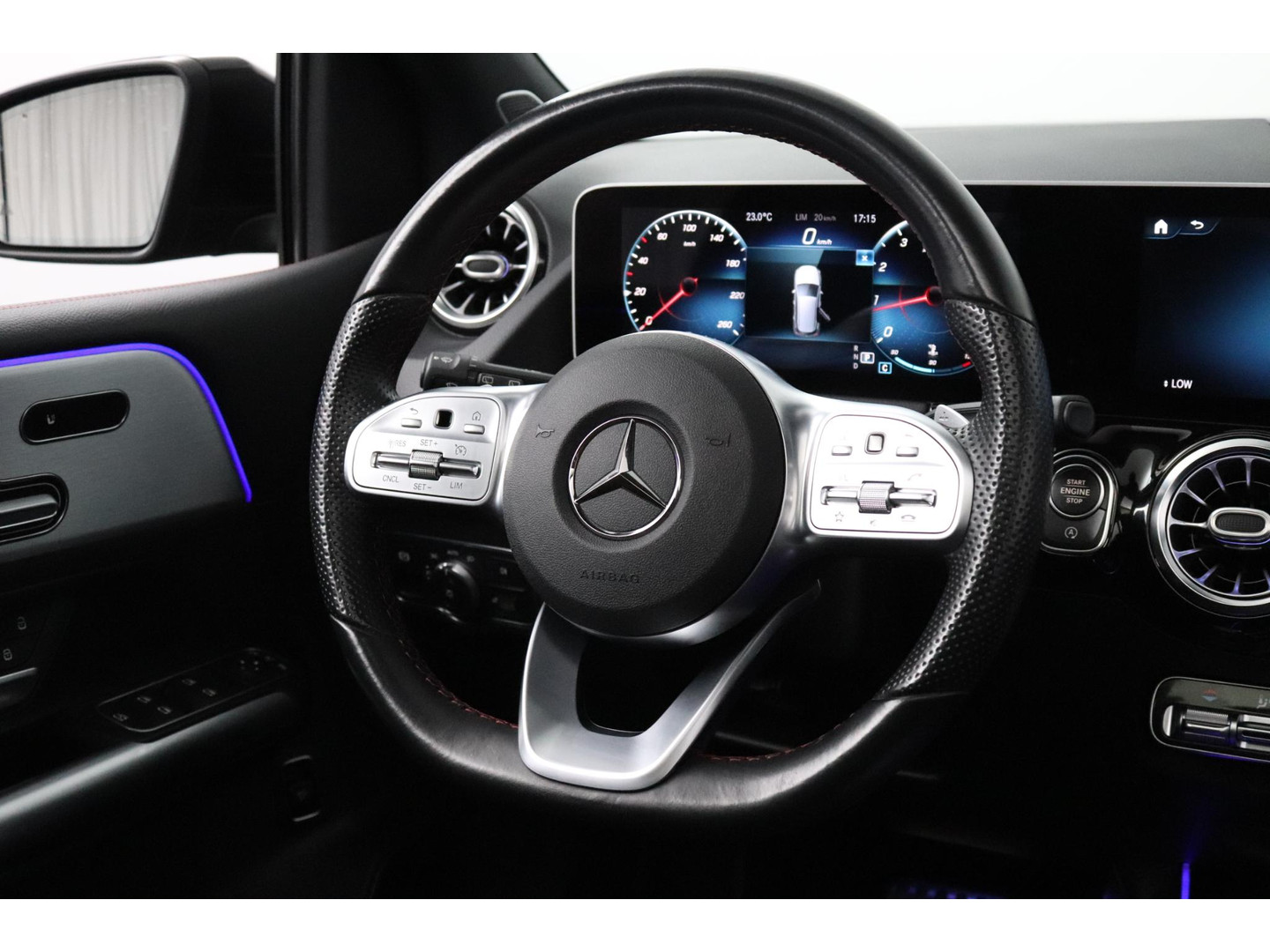 Mercedes-Benz Mercedes-Benz