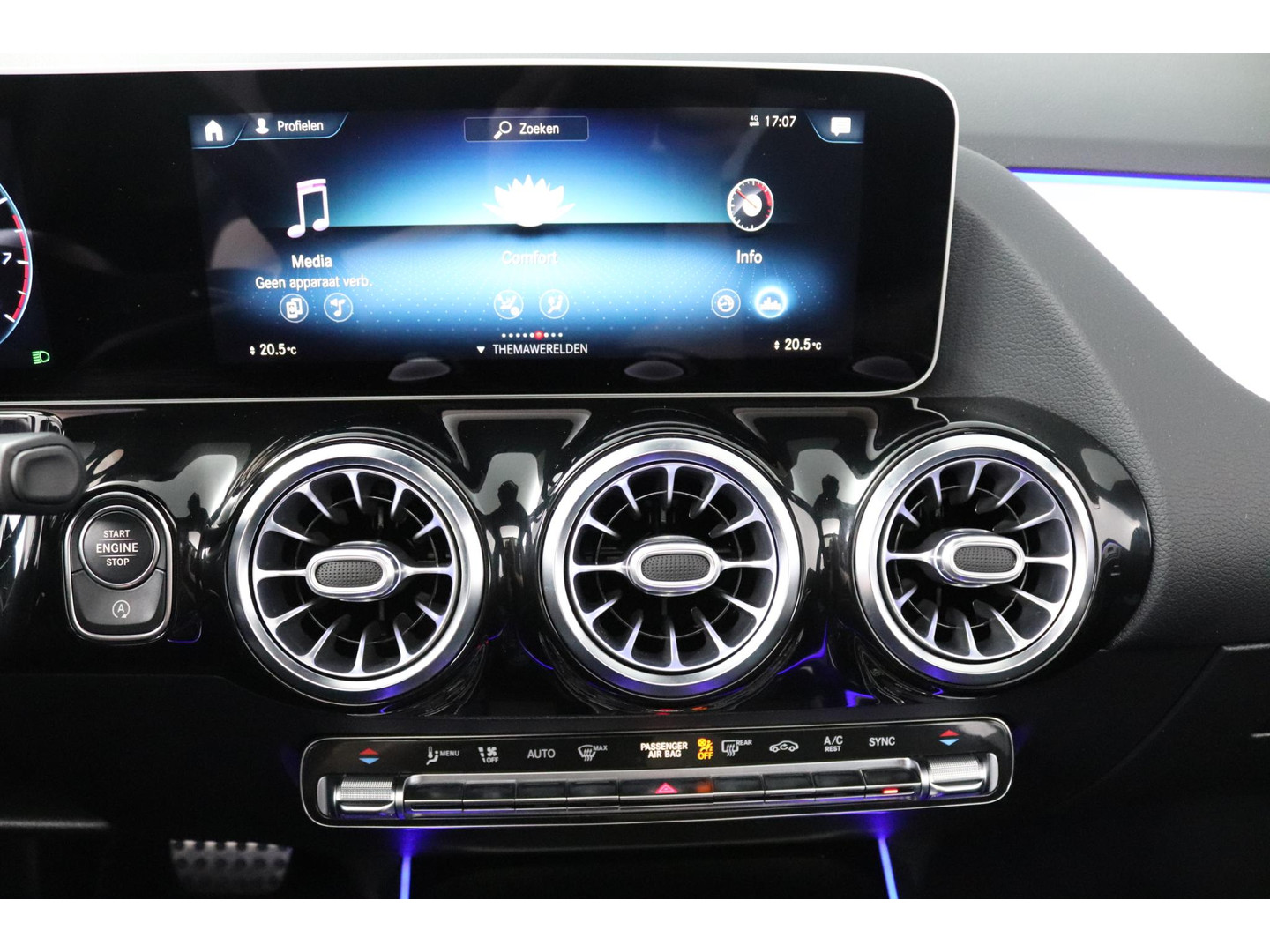 Mercedes-Benz Mercedes-Benz