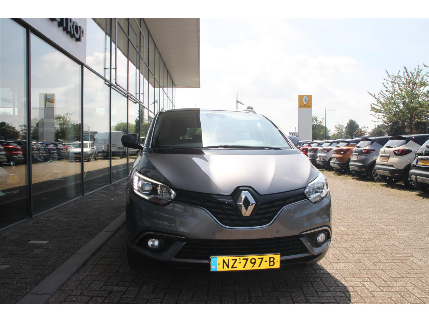 Renault Renault