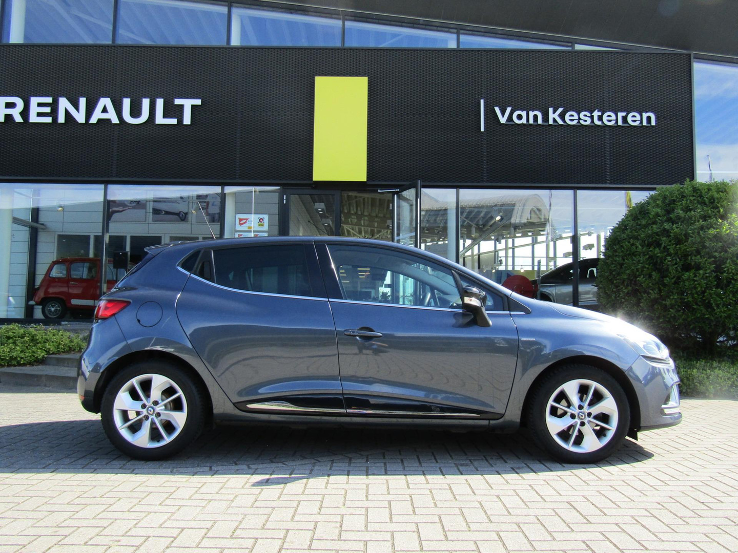 Renault Renault