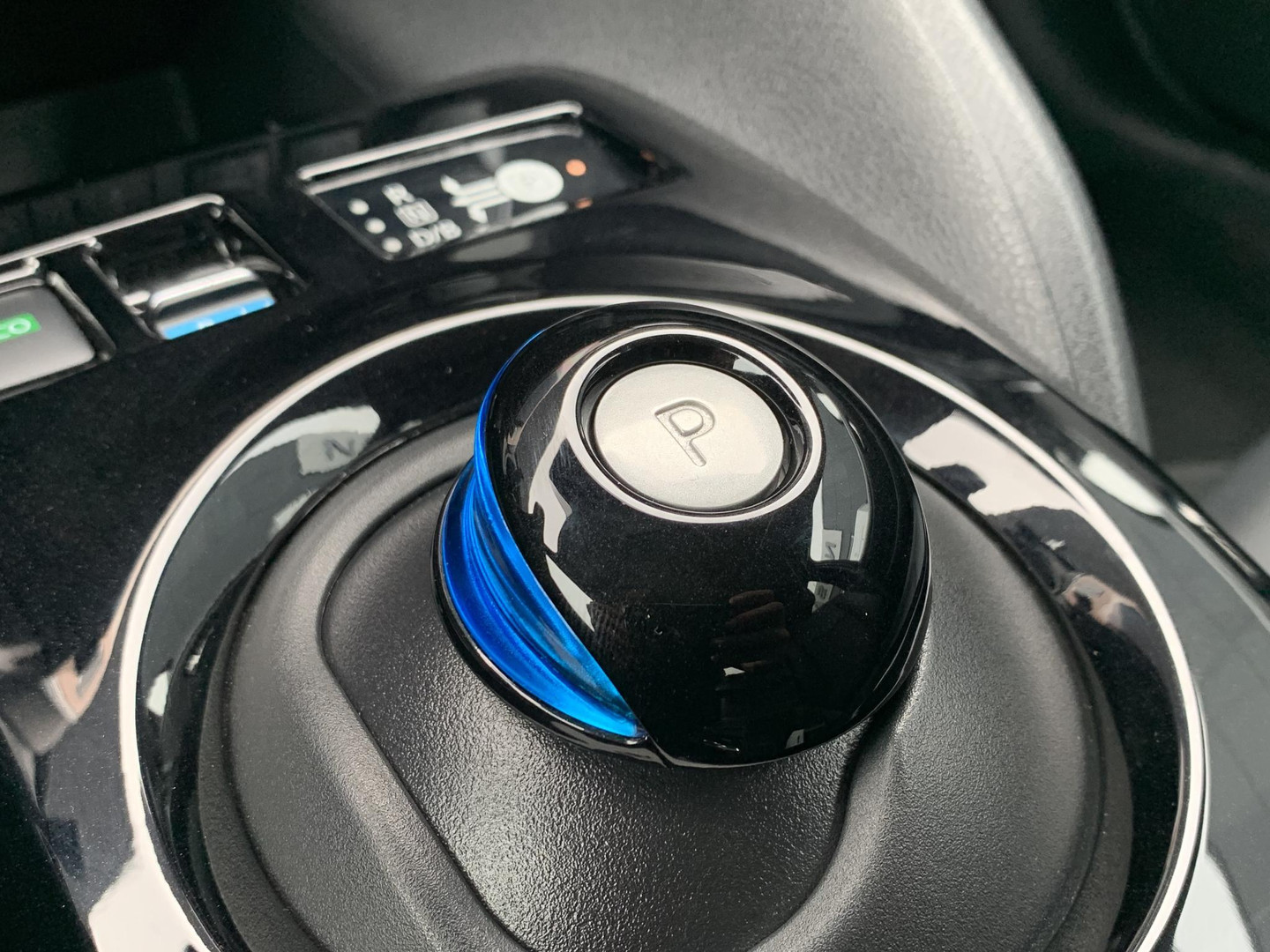 Nissan Nissan