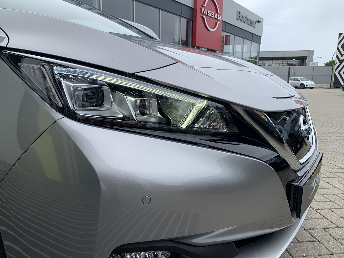 Nissan Nissan