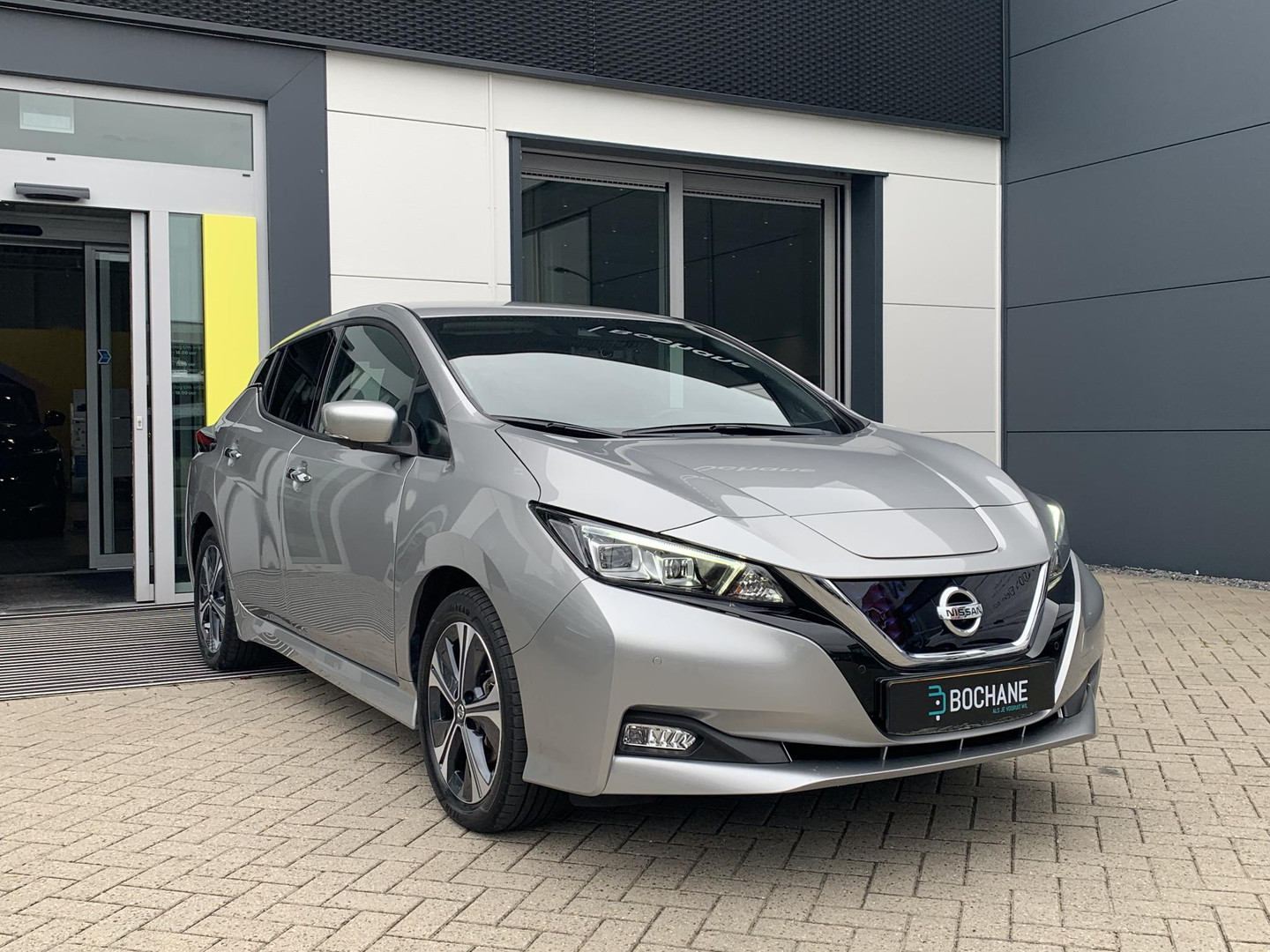 Nissan Nissan