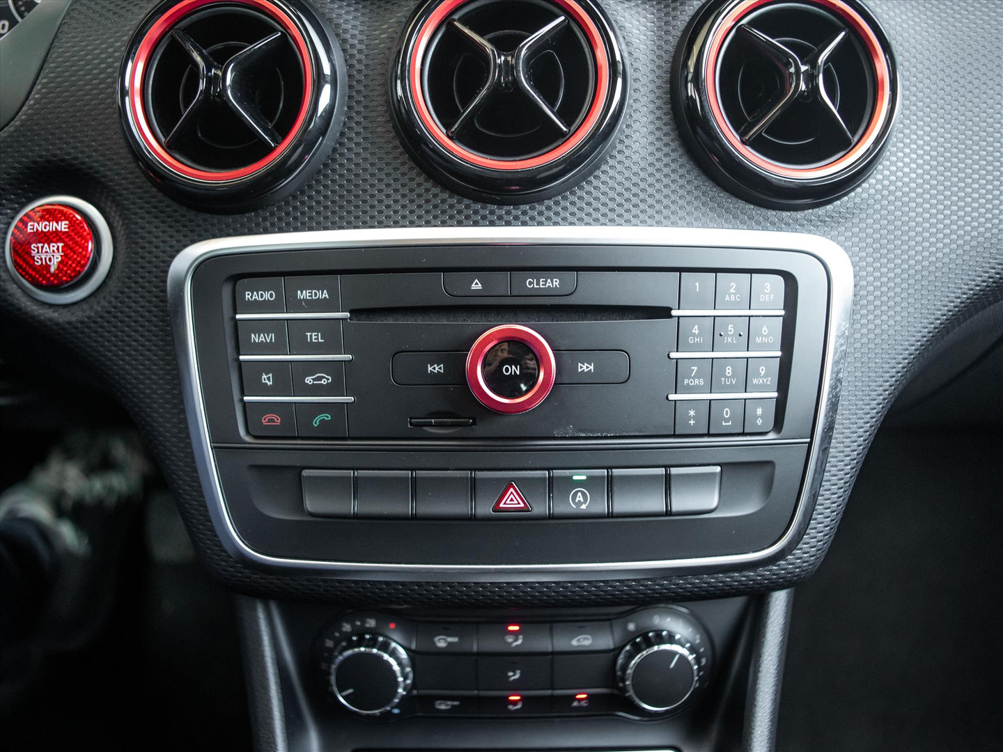 Mercedes-Benz Mercedes-Benz