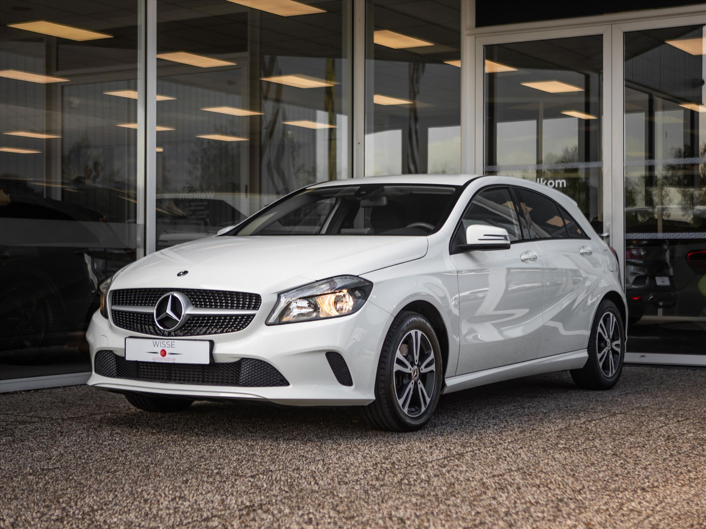 Mercedes-Benz Mercedes-Benz
