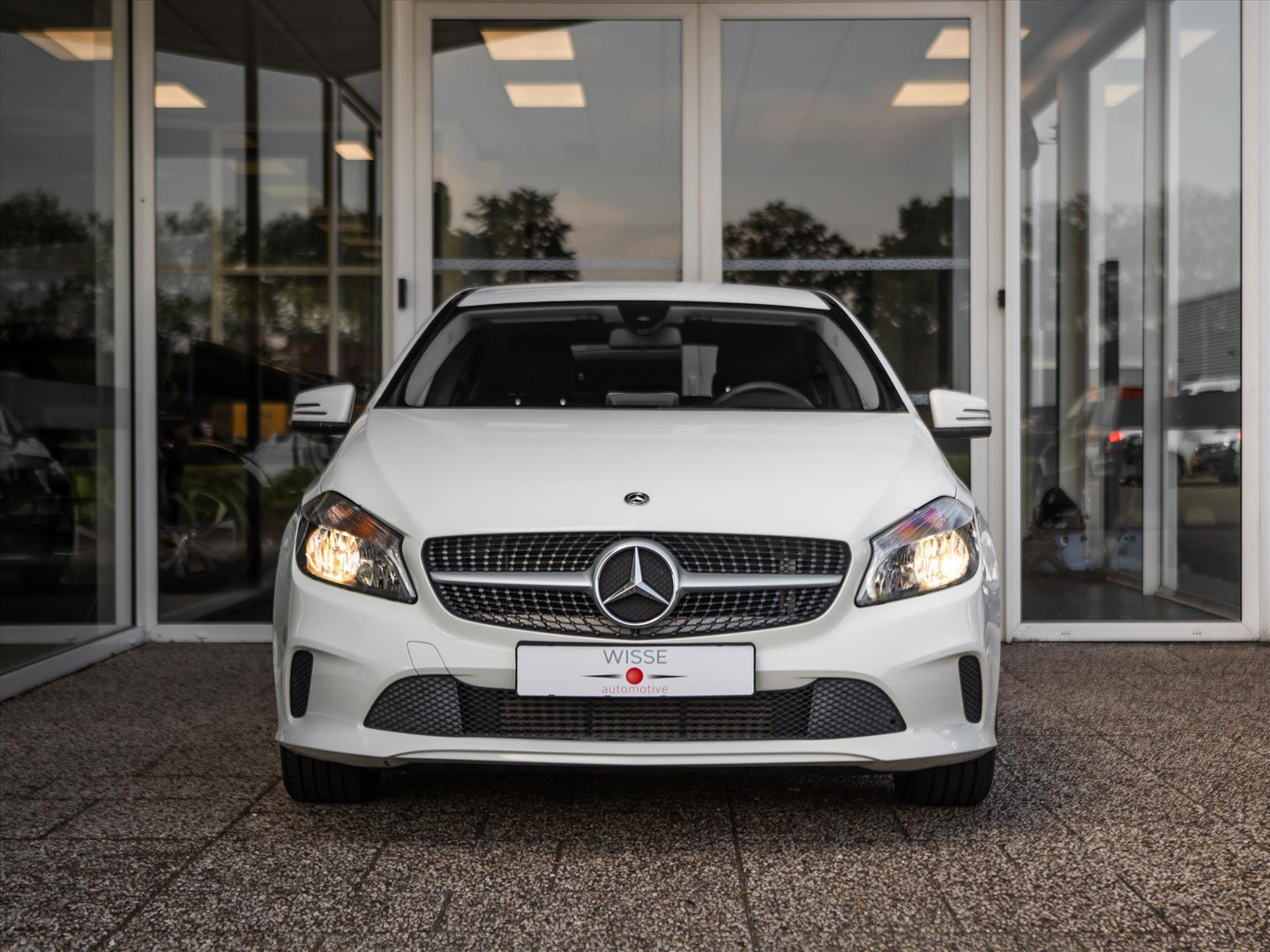 Mercedes-Benz Mercedes-Benz