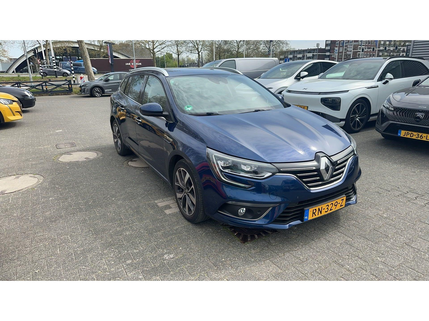 Renault