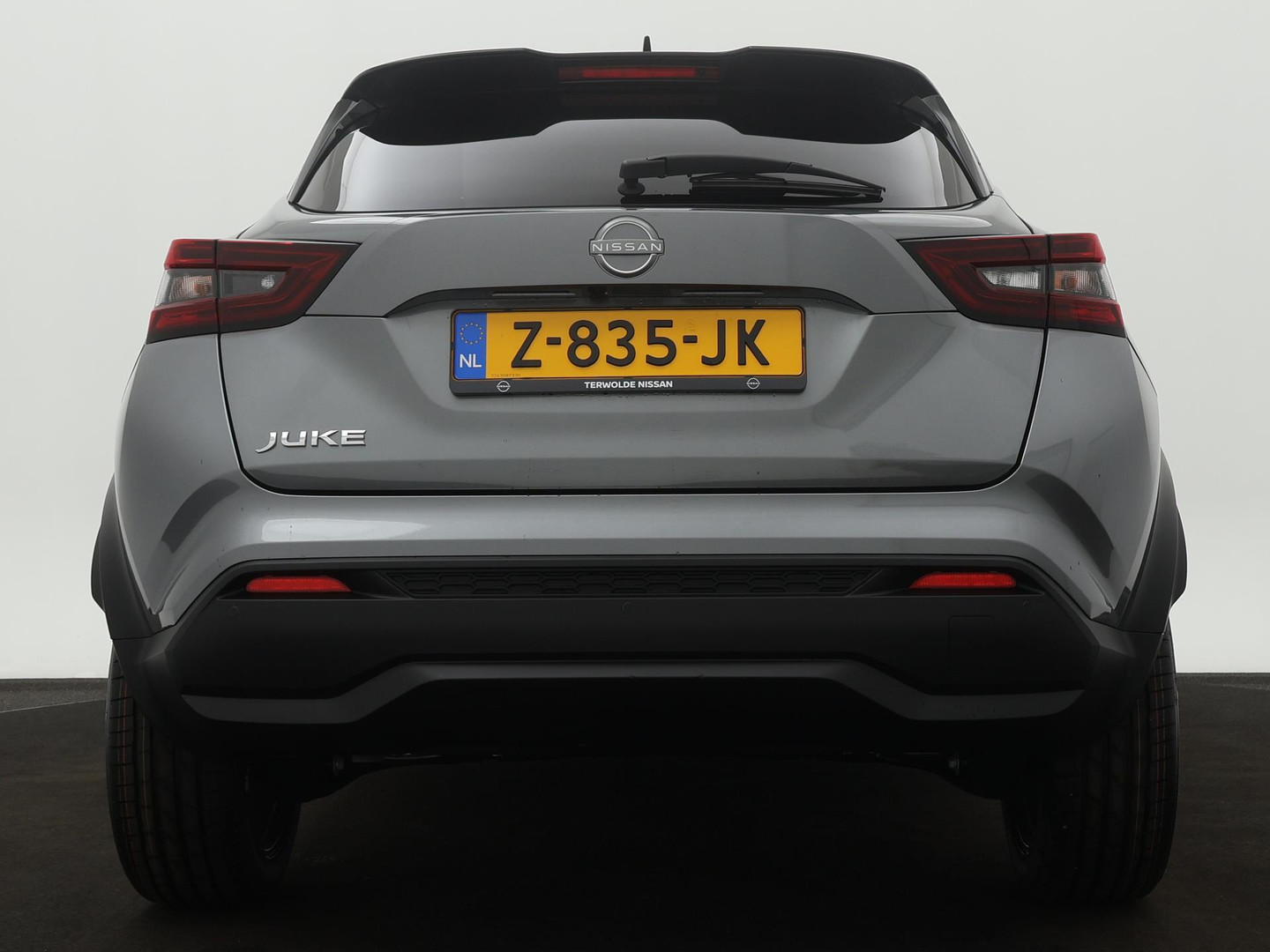 Nissan Nissan