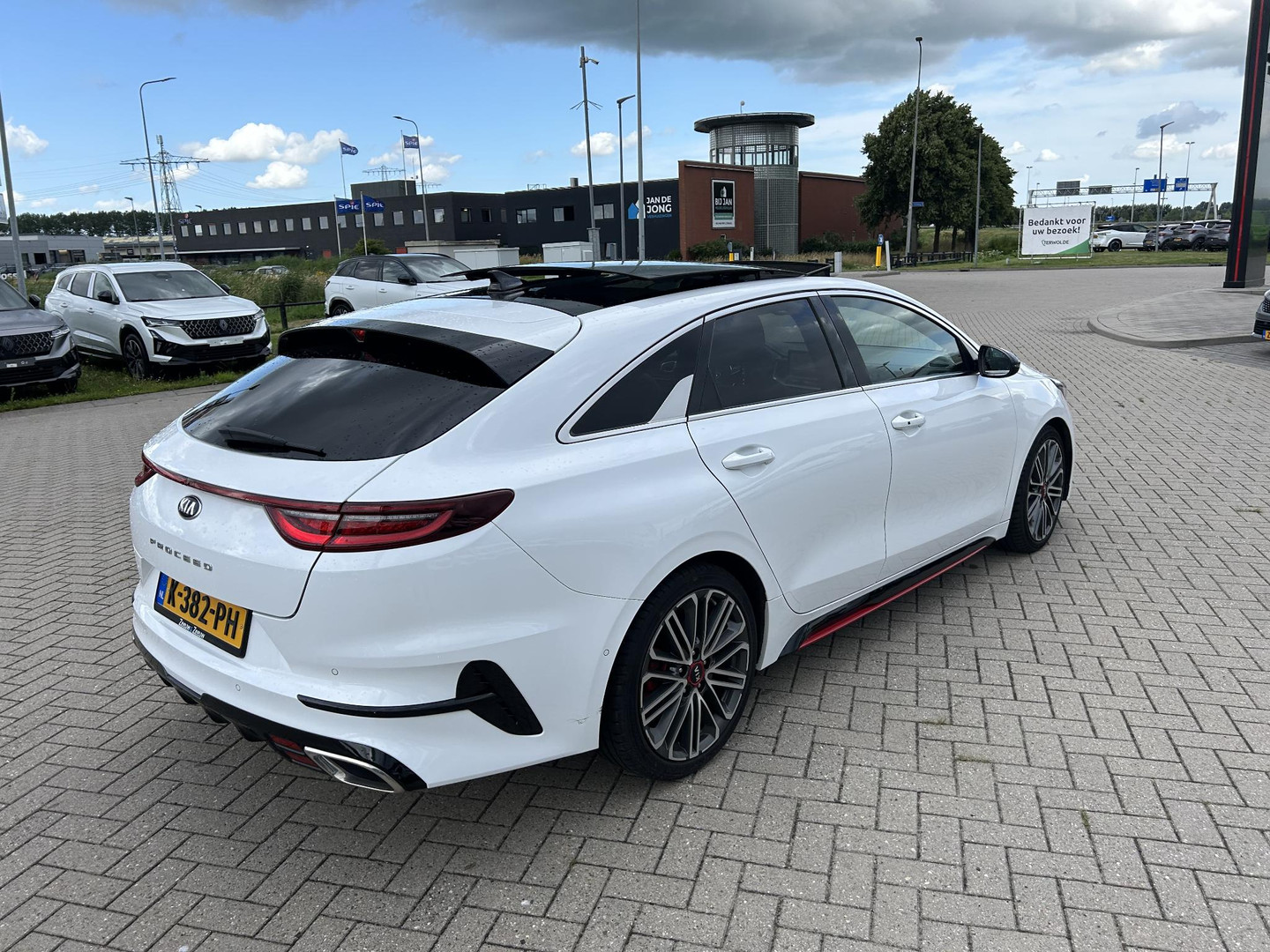 Kia Kia