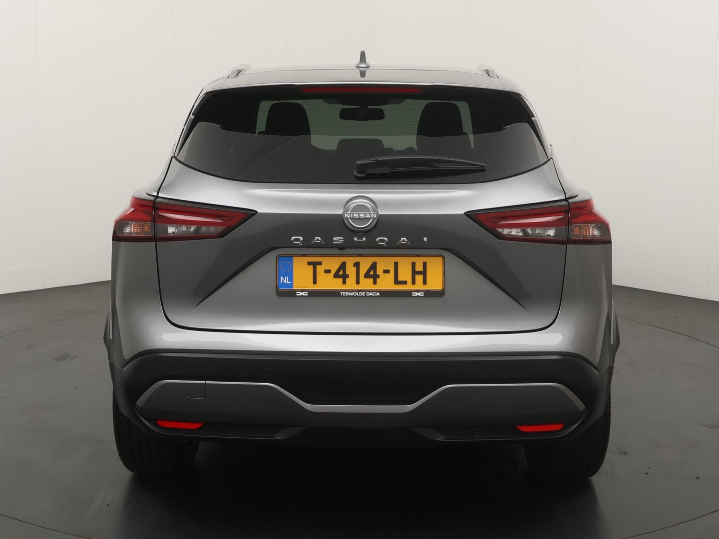 Nissan Nissan