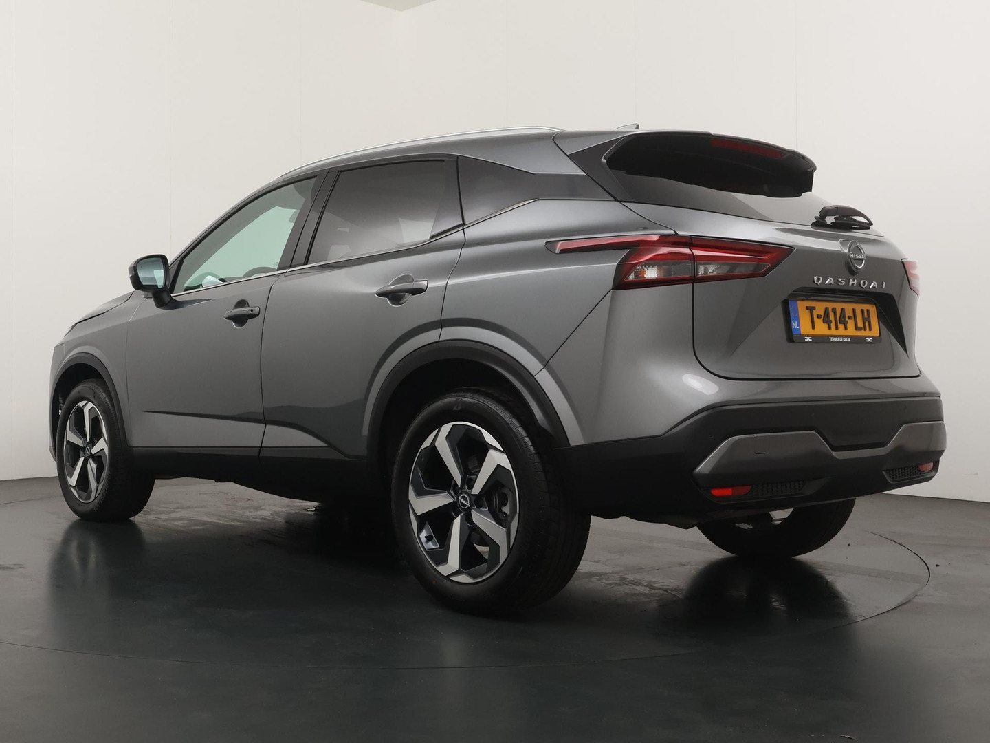 Nissan Nissan