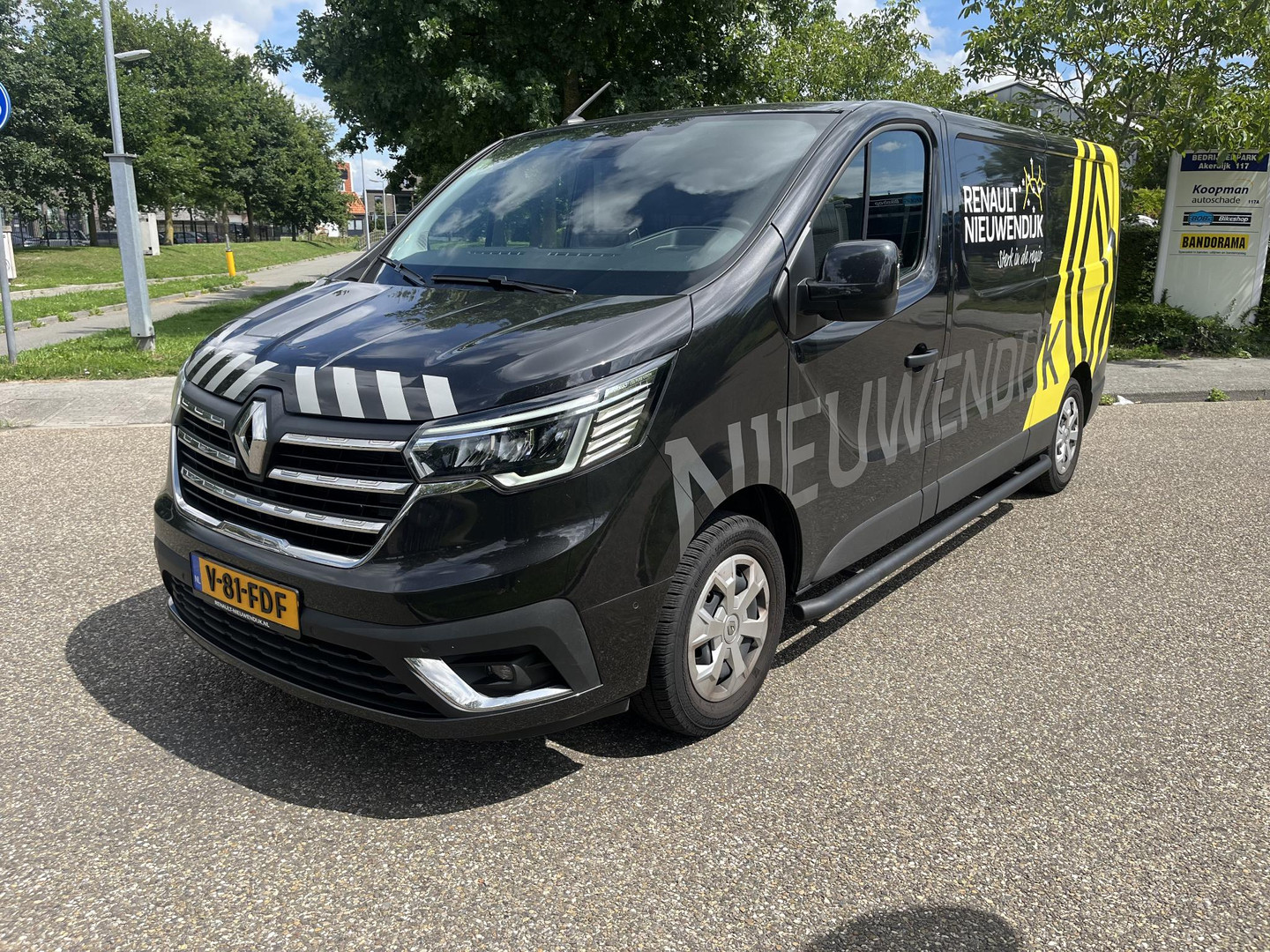 Renault Renault
