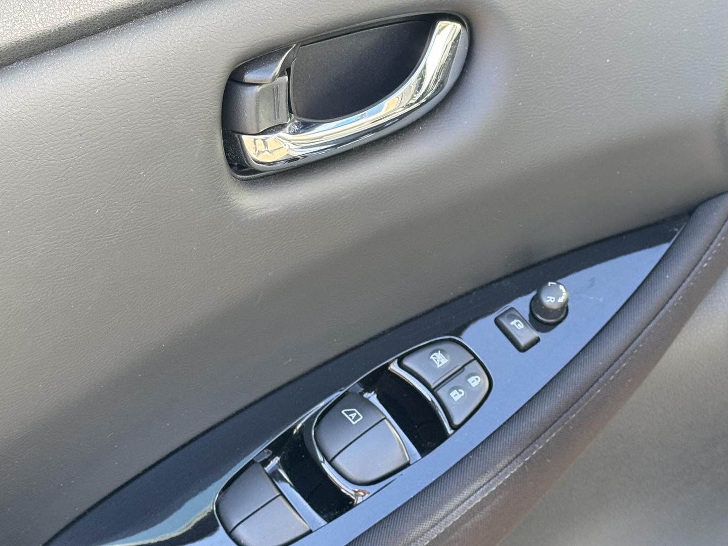 Nissan Nissan