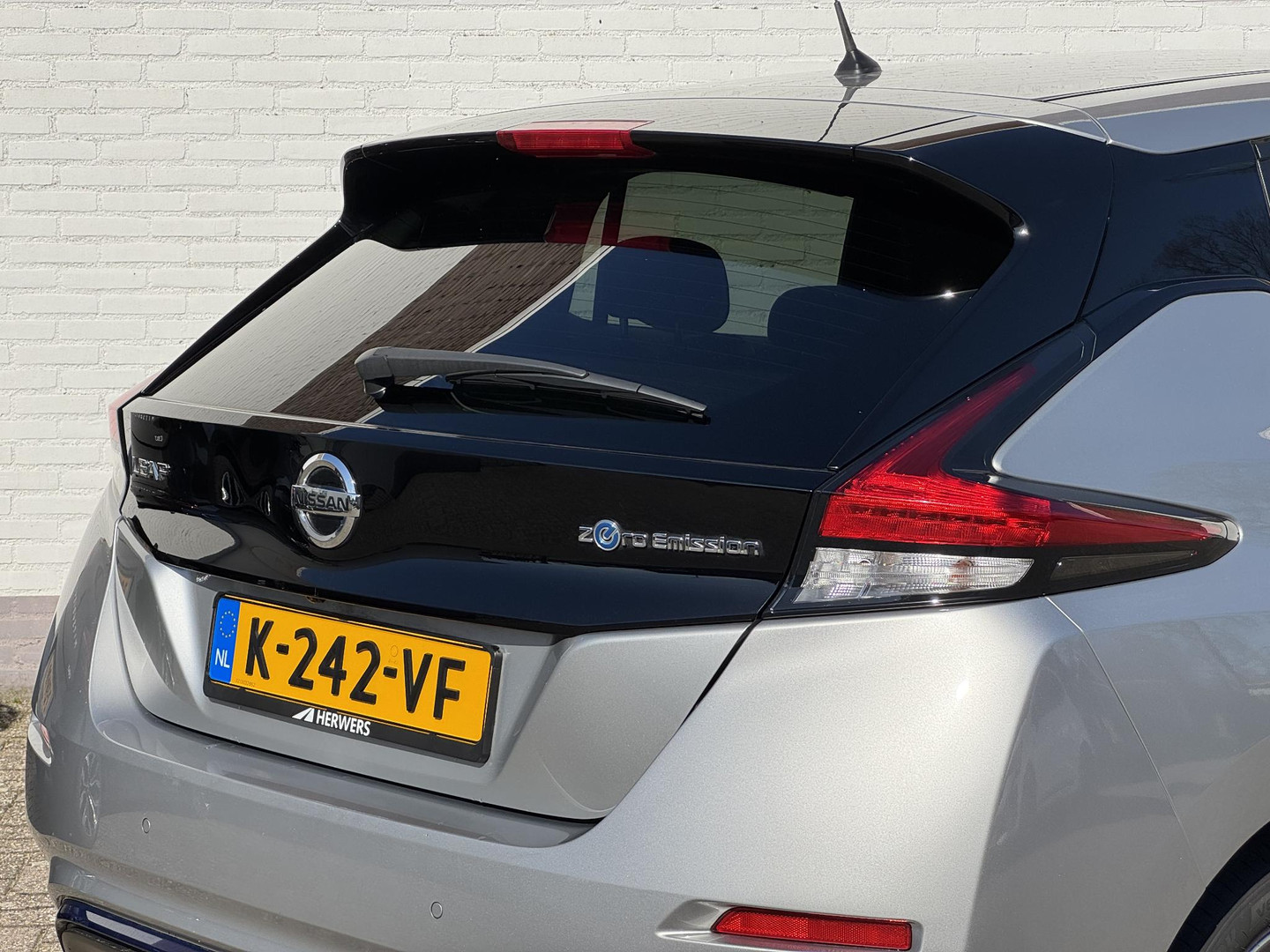 Nissan Nissan