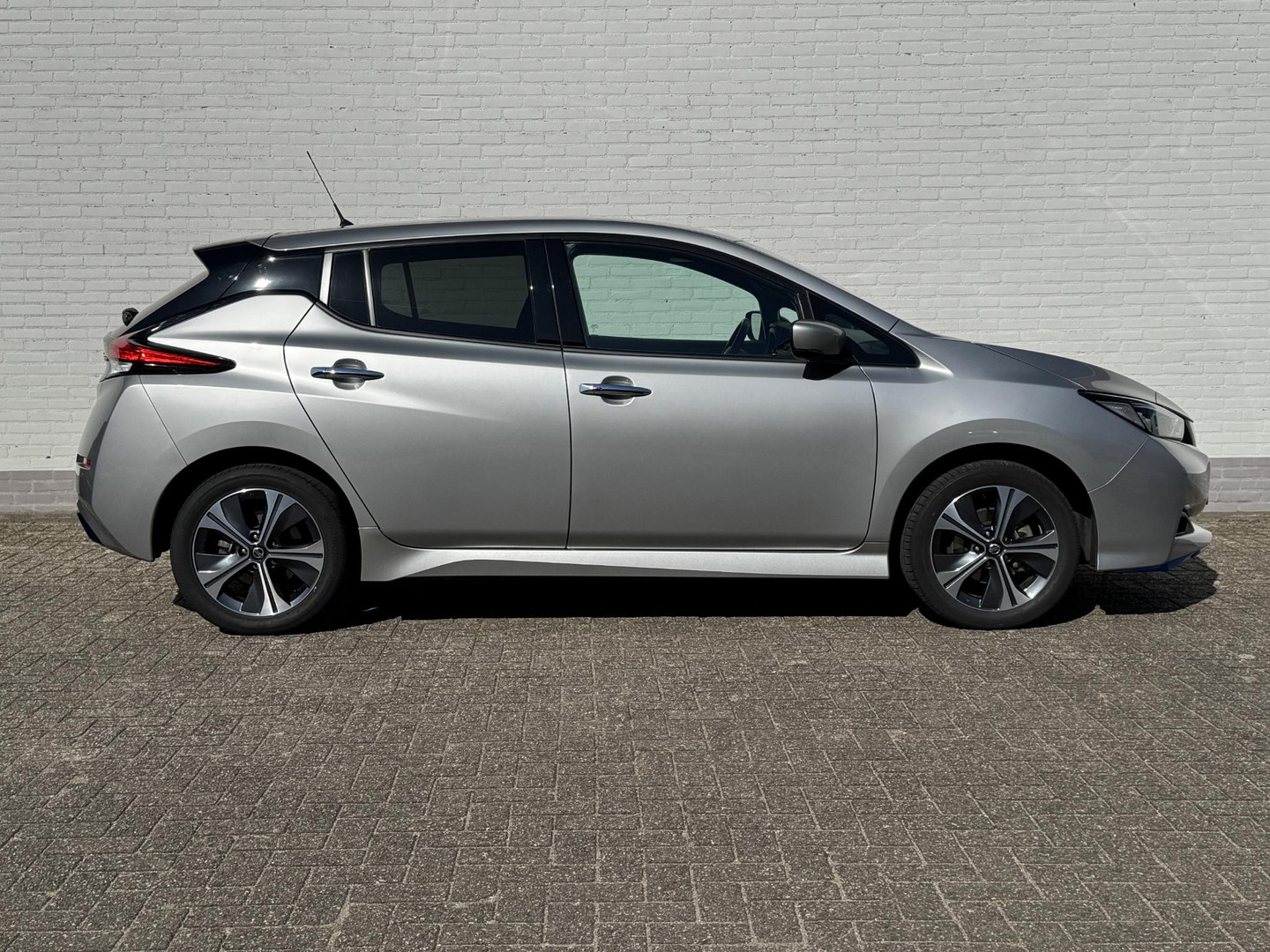 Nissan Nissan
