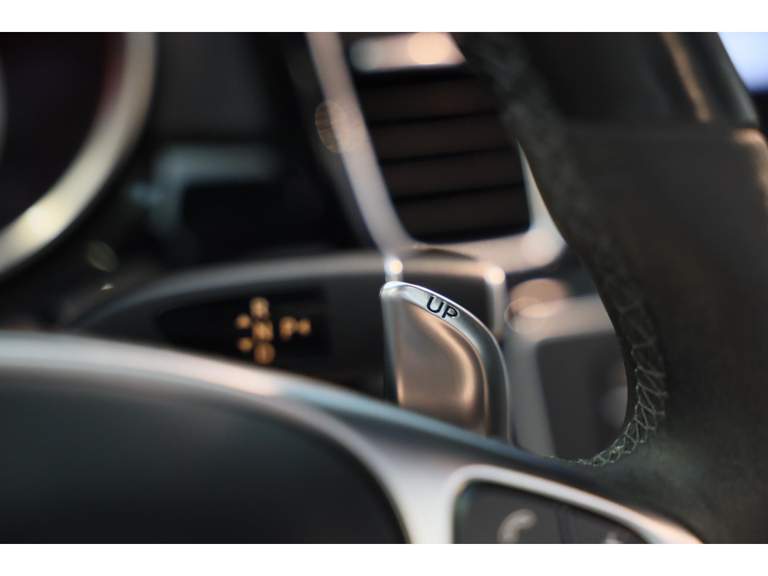 Mercedes-Benz Mercedes-Benz