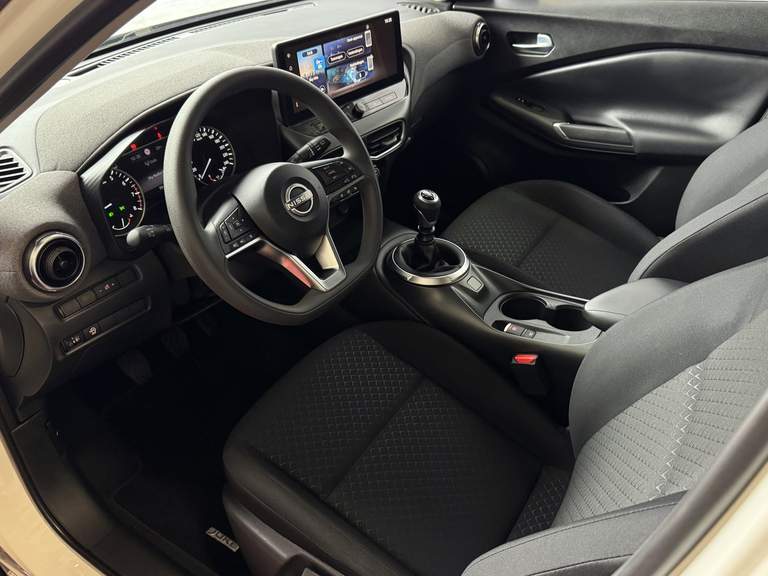 Nissan Nissan