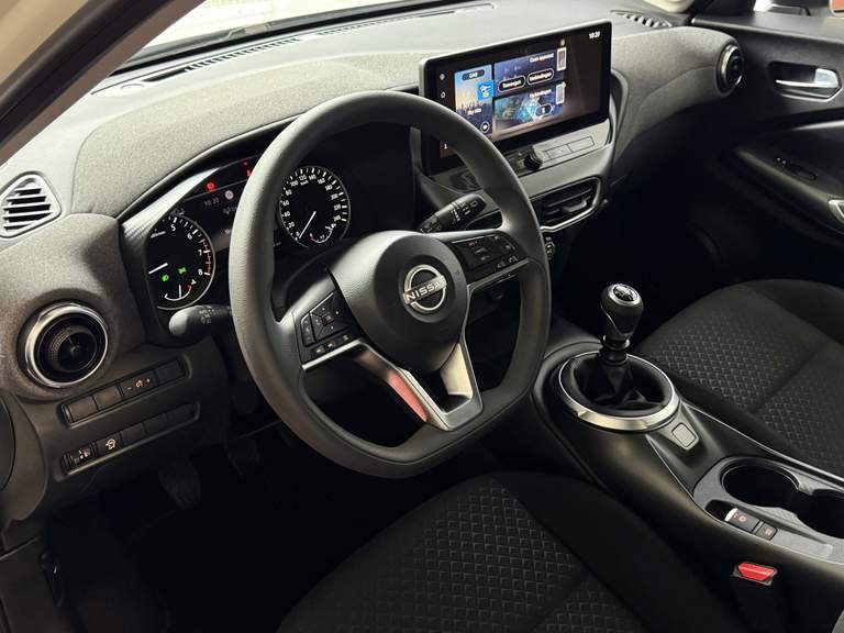 Nissan Nissan