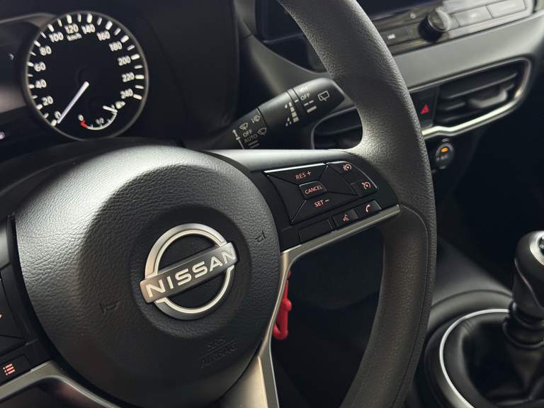 Nissan Nissan