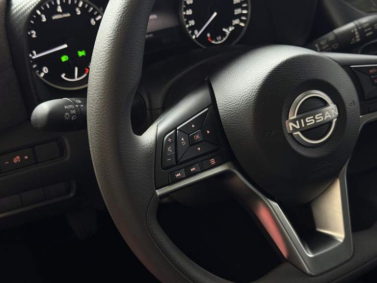 Nissan Nissan