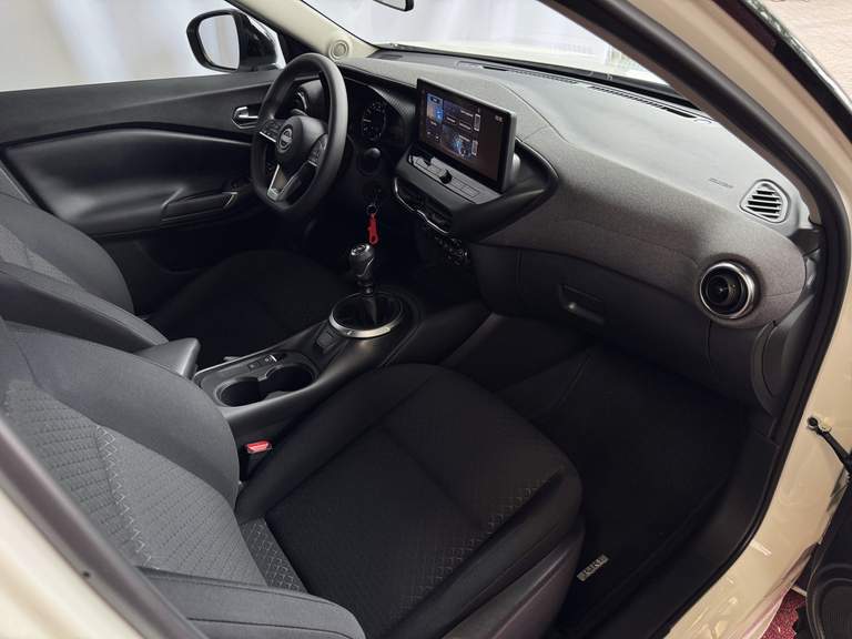 Nissan Nissan
