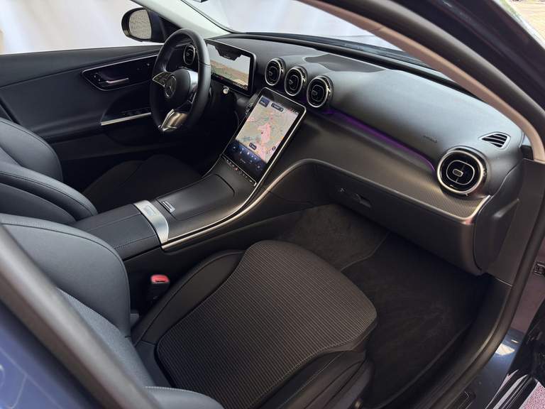 Mercedes-Benz Mercedes-Benz