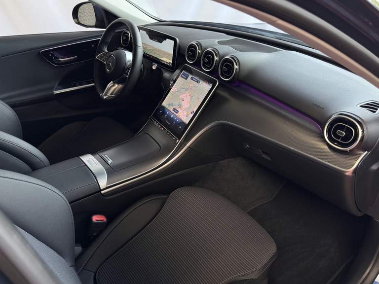 Mercedes-Benz Mercedes-Benz