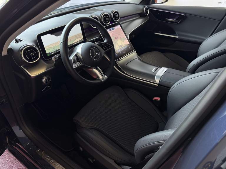 Mercedes-Benz Mercedes-Benz