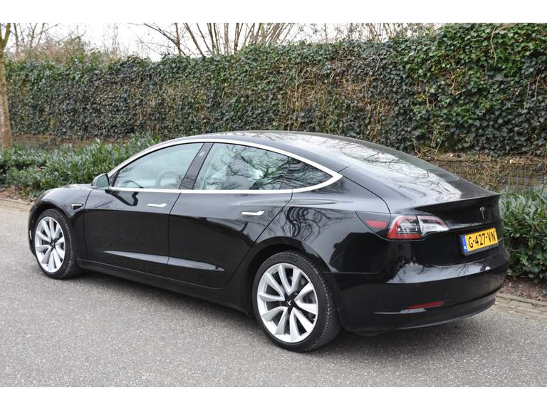 Tesla Tesla