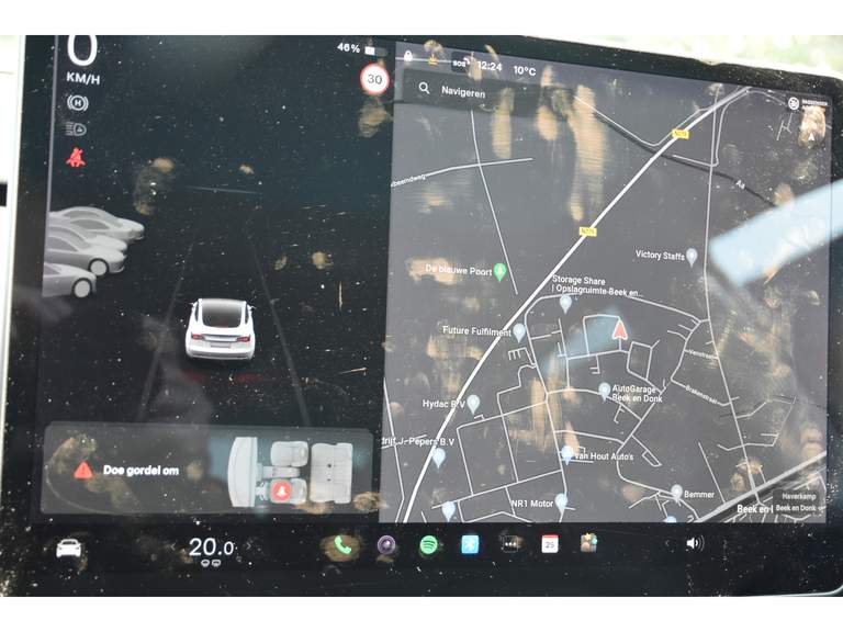 Tesla Tesla